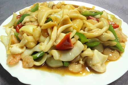 Морепродукты в соевом соусе