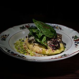 Говяжьи щеки & Пюре с пармезаном