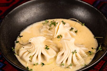 Хинкали с курицей и грибами