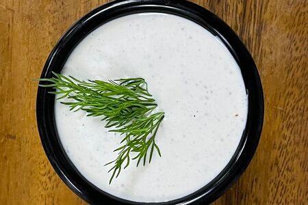 Белый чесночный