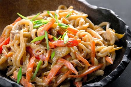 Wok с курицей