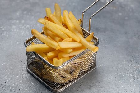 Картофель фри с трюфельным маслом