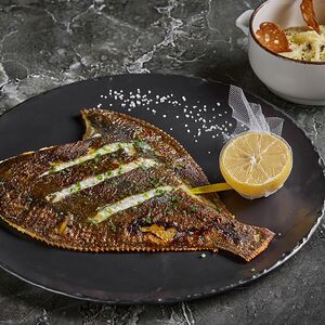 Мурманская камбала на гриле с картофельным пюре