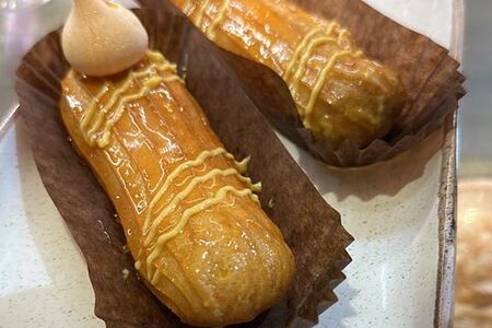 Эклер Манго-маракуйя