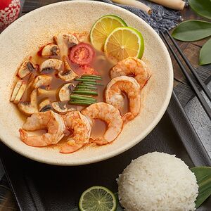 Տոմ Յամ մանրածովախեցգետնով