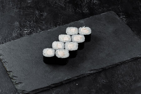 Классический ролл с курицей 