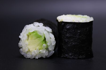 Маки Авокадо