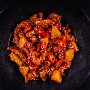 Курица с ананасами по-тайски