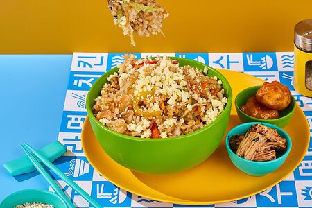 Панчан-сет с рисом и курицей в соусе терияки