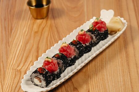 Ролл с тунцом