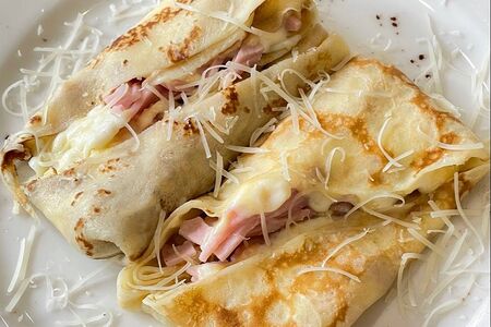 Блинчики с ветчиной и сыром