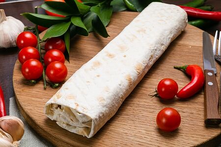 Люля-кебаб из говядины в лаваше