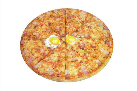 Пицца Карбонара с яйцом