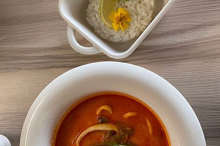 Tom yum с курицей