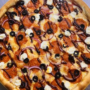 Пицца Тирольская