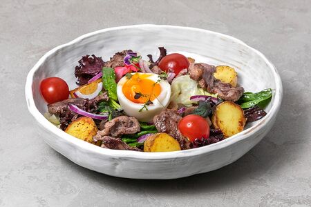 Теплый Азиатский салат с говядиной