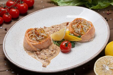 Филе лосося с сыром