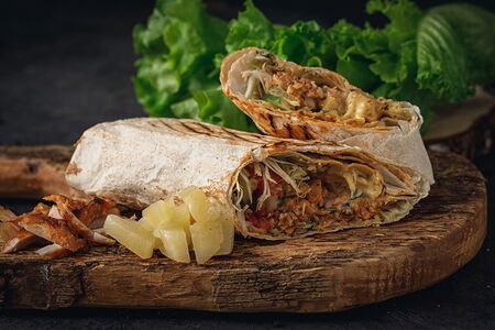 Гавайская шаурма в классическом лаваше