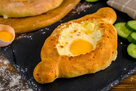 Хачапури по-аджарски