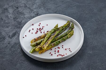 Спаржа на гриле