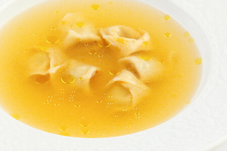 Куриный бульон с тортеллини