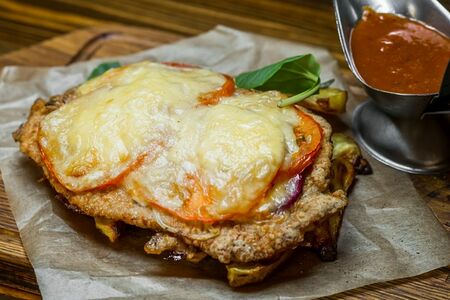 Мясо по-французски