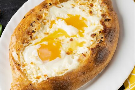 Хачапури по-аджарски