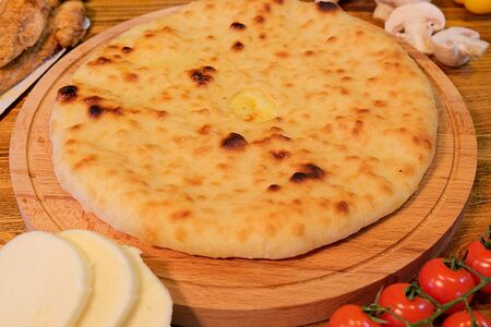 Осетинский пирог с сыром и грибами   