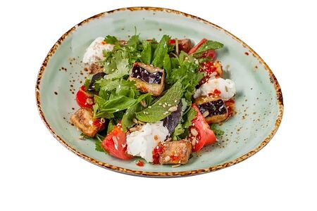 Салат с хрустящими баклажанами