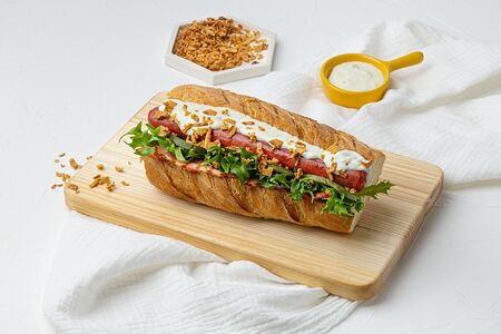 Сочный хот-дог Бекон