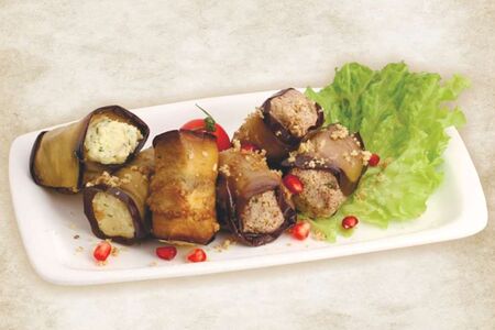 Рулетики из баклажан