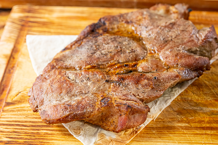 Стейк из свиной шеи