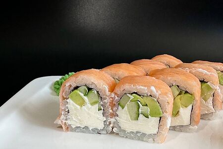 Филадельфия с авокадо и сыром