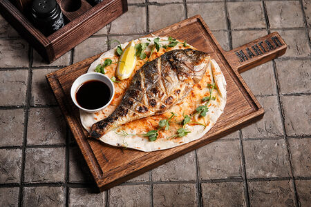 Дорадо на мангале