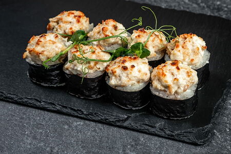 Запечённый с беконом и курицей