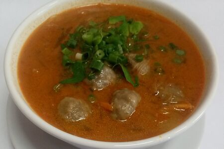 Суп с мясными фрикадельками и фунчозой