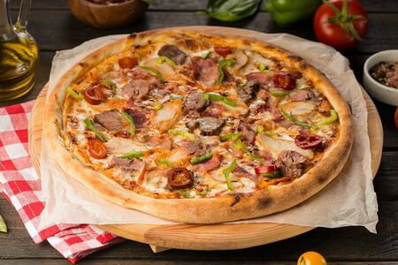 Пицца Мясное ассорти