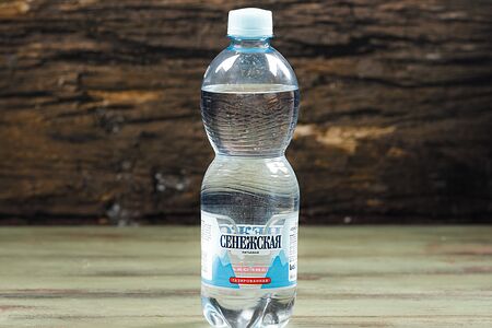 Вода Сенежская газированная