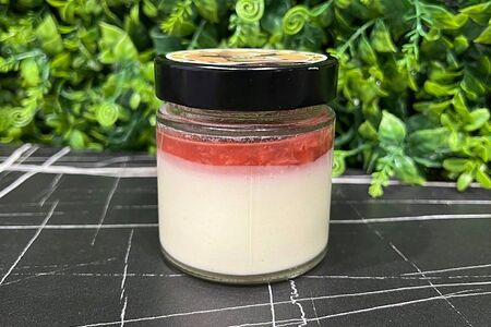 Чизкейк клубника в стеклянной баночке