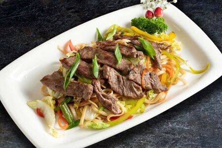 Яки-удон Лапша с говядиной