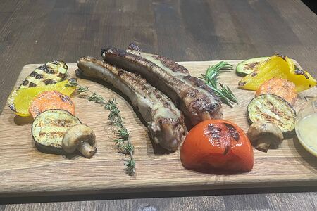 Ребра свиные с овощами-гриль