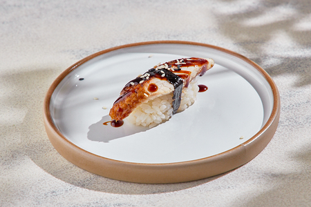 Нигири с угрем