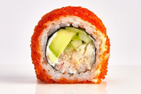 Урамаки-ролл California с Камчатским крабом