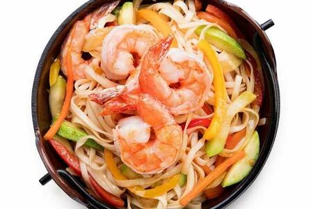 Удон с креветками в соусе терияки