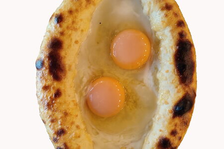 Хачапури по-аджарски