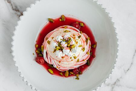 Павлова с вишней