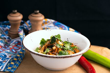 Удон с курицей