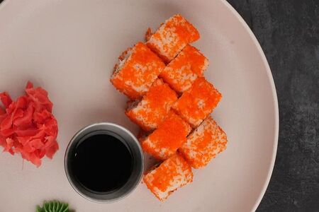 Калифорния с лососем