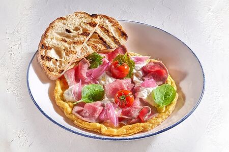 Фриттата аль ростбиф э страчателла