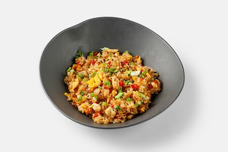 Жареный рис с курицей в азиатском стиле